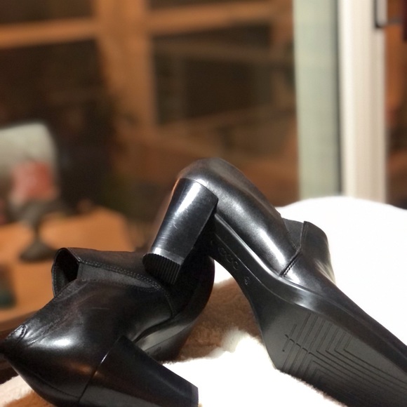 ECCO Heeled Leather Booties - Picture 5 of 5